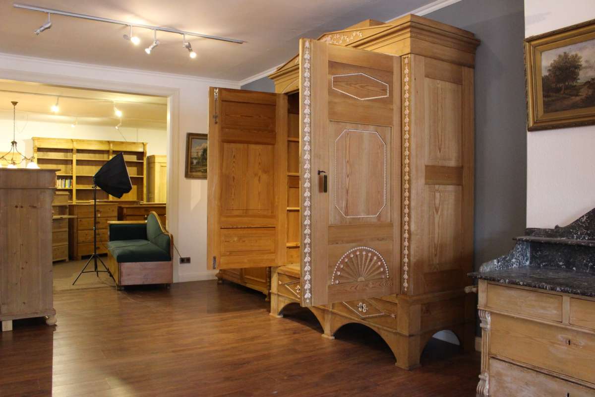 Prächtiger Sonnenschrank Hallenschrank eingetroffen