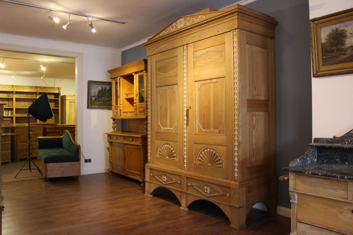 Prächtiger Sonnenschrank Hallenschrank eingetroffen