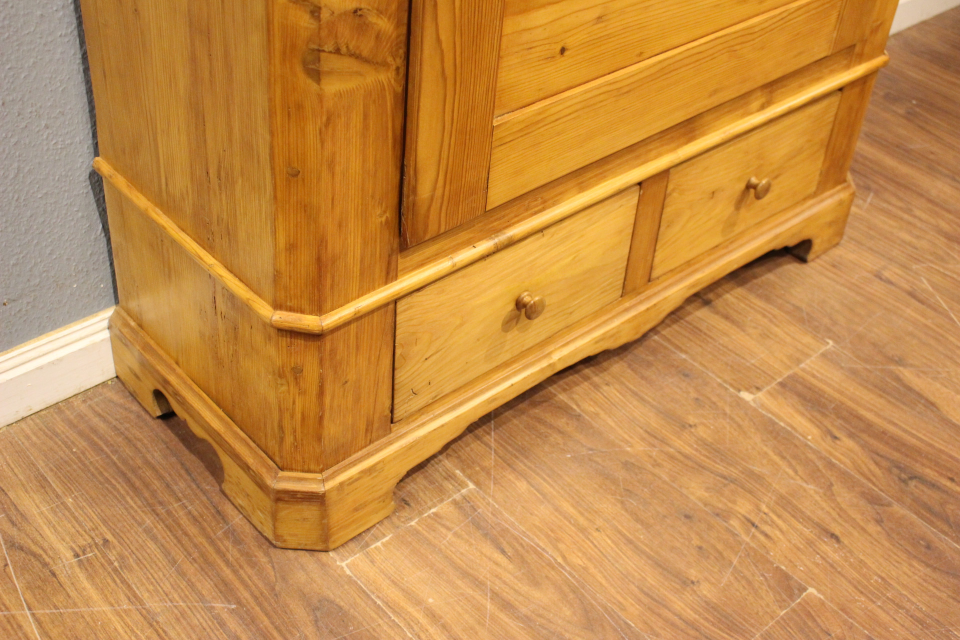  Biedermeiervitrine, Bücherschrank, Geschirrschrank (Art.-Nr. 05126)