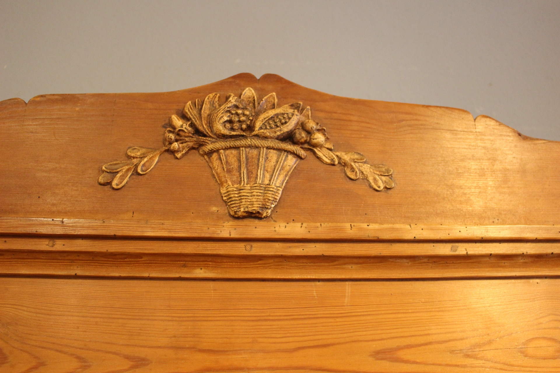 Wäscheschrank Jugendstil, zweitürig  (Art.-Nr. 05228)