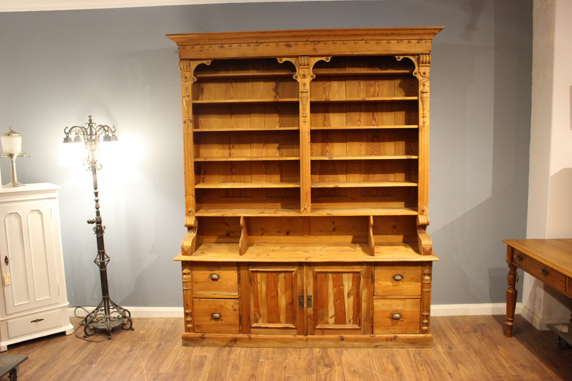 Anrichten Truhen und Sideboards