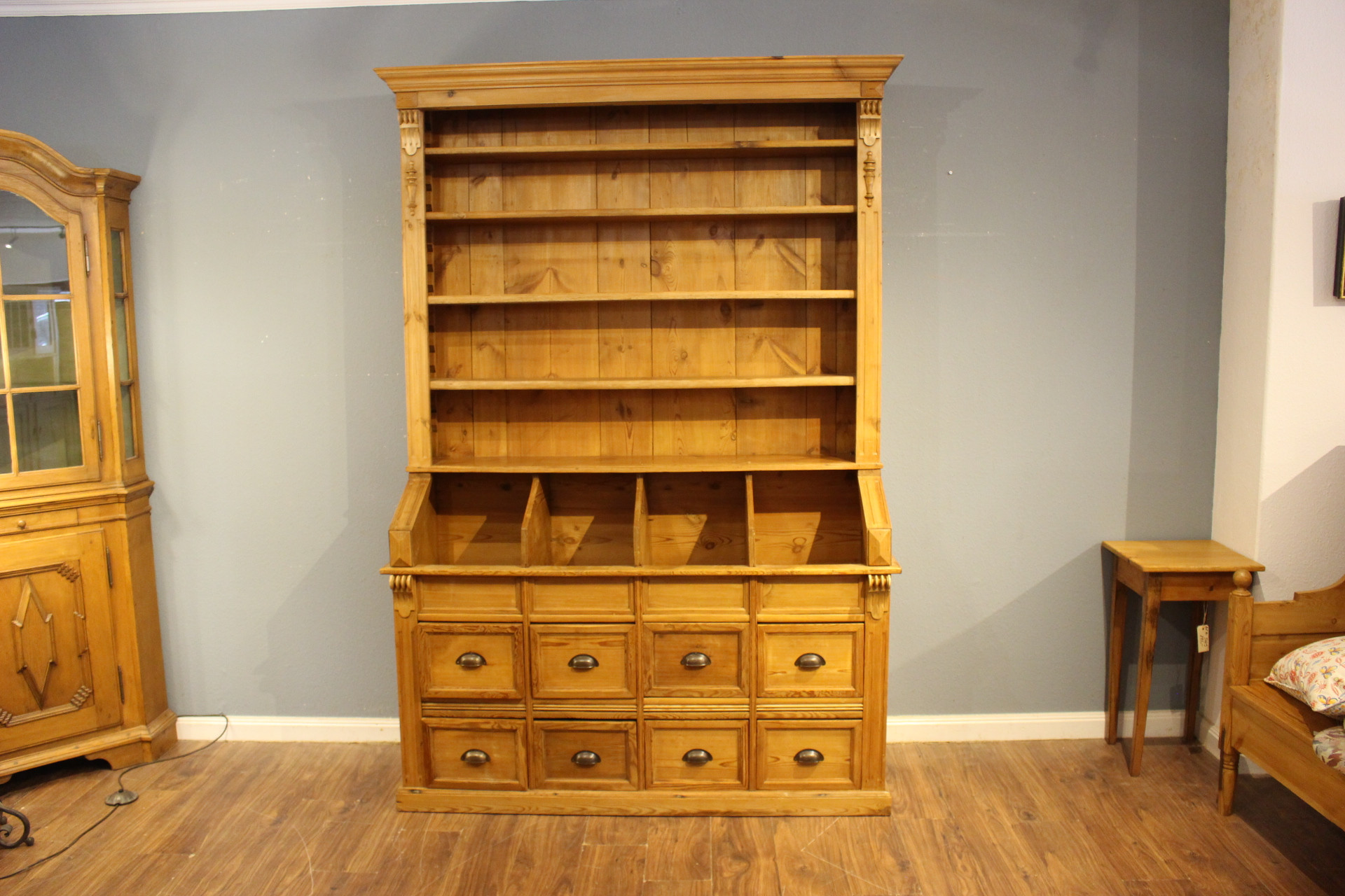 Anrichten Truhen und Sideboards