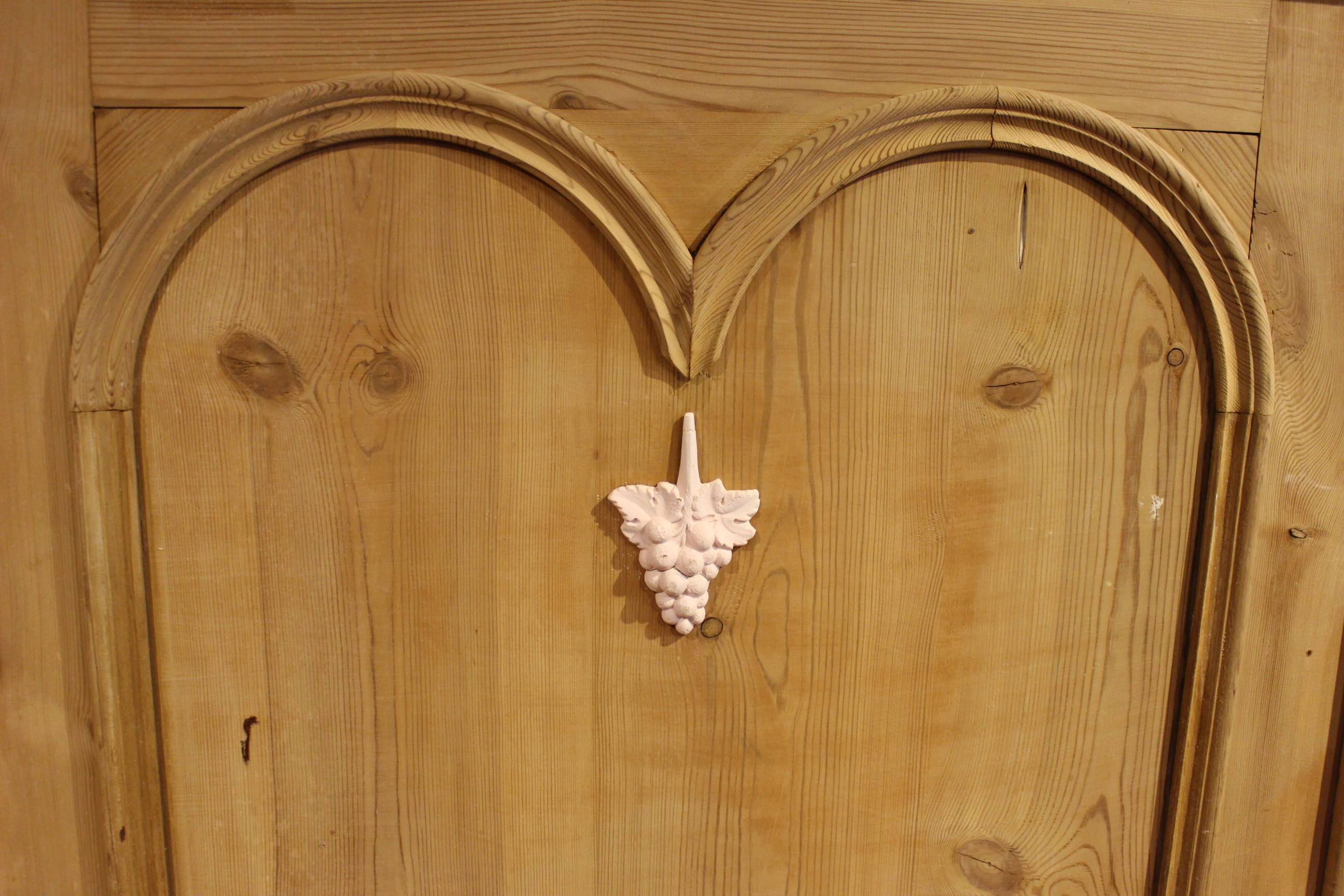 Alter Kleiderschrank, Wäscheschrank in Kiefer antik, eintürig (Art.-Nr. 03870)