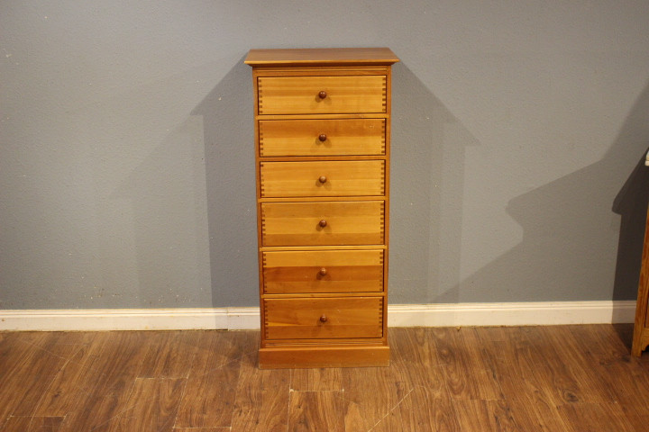 Alter Schubladenschrank, dänisches Design (Art.-Nr.: 04993)