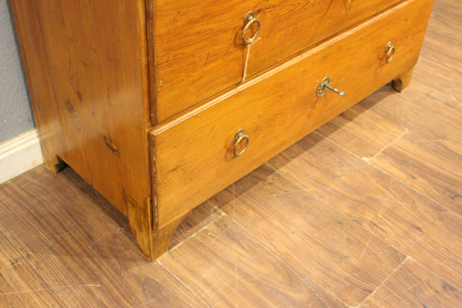 Alter schwedischer Schrägklappensekretär  (Art.-Nr. 04966)