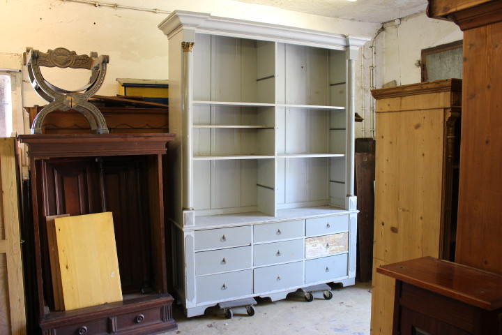 Anrichten Truhen und Sideboards