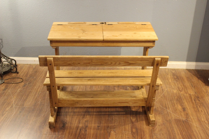 Altes Schulpult, Schulbank 50er Jahre,Original (Art.-Nr. 05175)