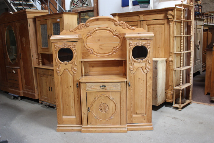 Anrichten Truhen und Sideboards