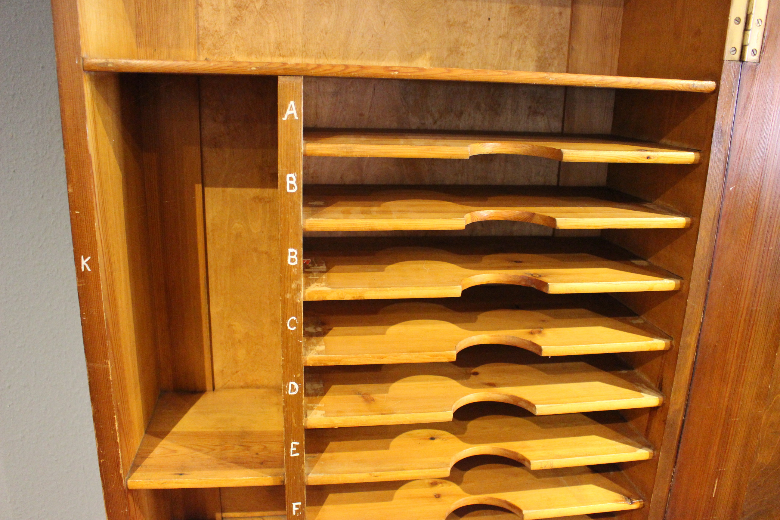 Antiker Akten Schrank, Ablage Schrank (Art.-Nr. 03797)