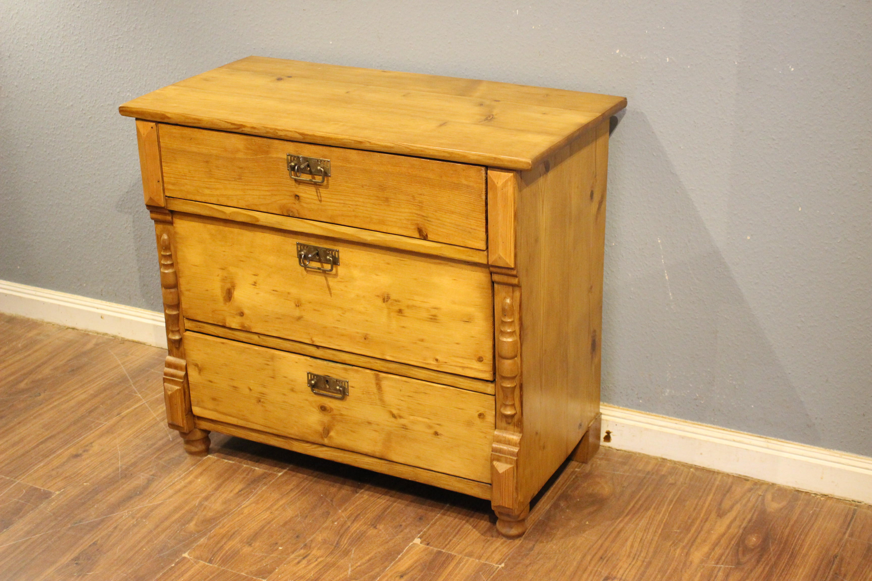 antik kleine Kommode Gründerzeit (Art.-Nr. 05122)