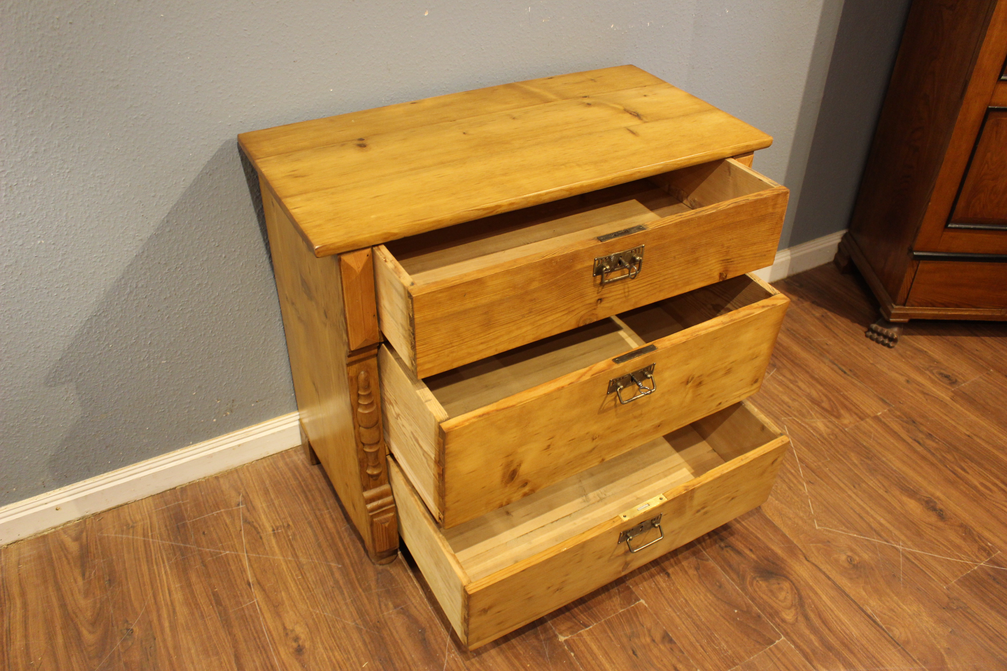 antik kleine Kommode Gründerzeit (Art.-Nr. 05122)