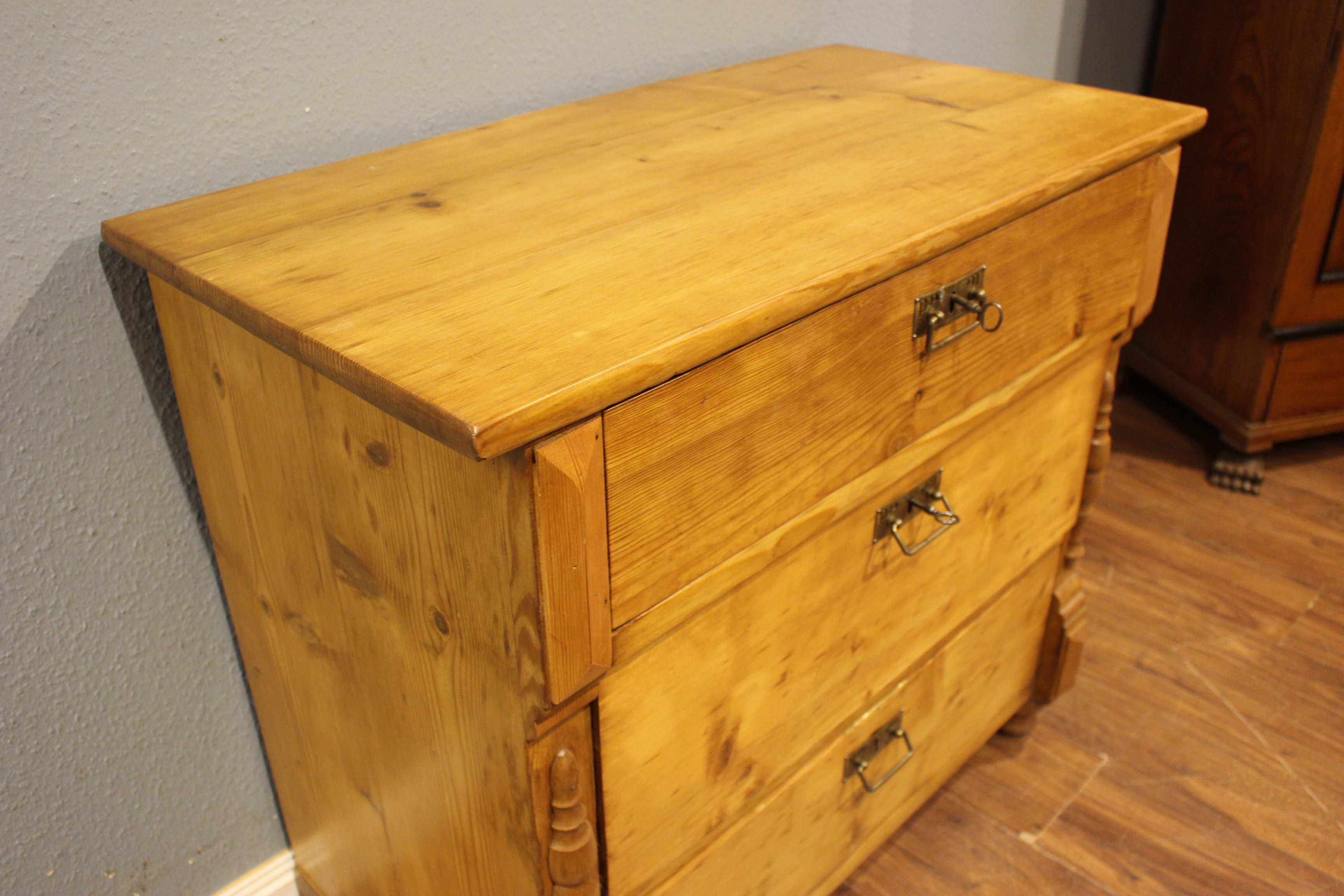 antik kleine Kommode Gründerzeit (Art.-Nr. 05122)
