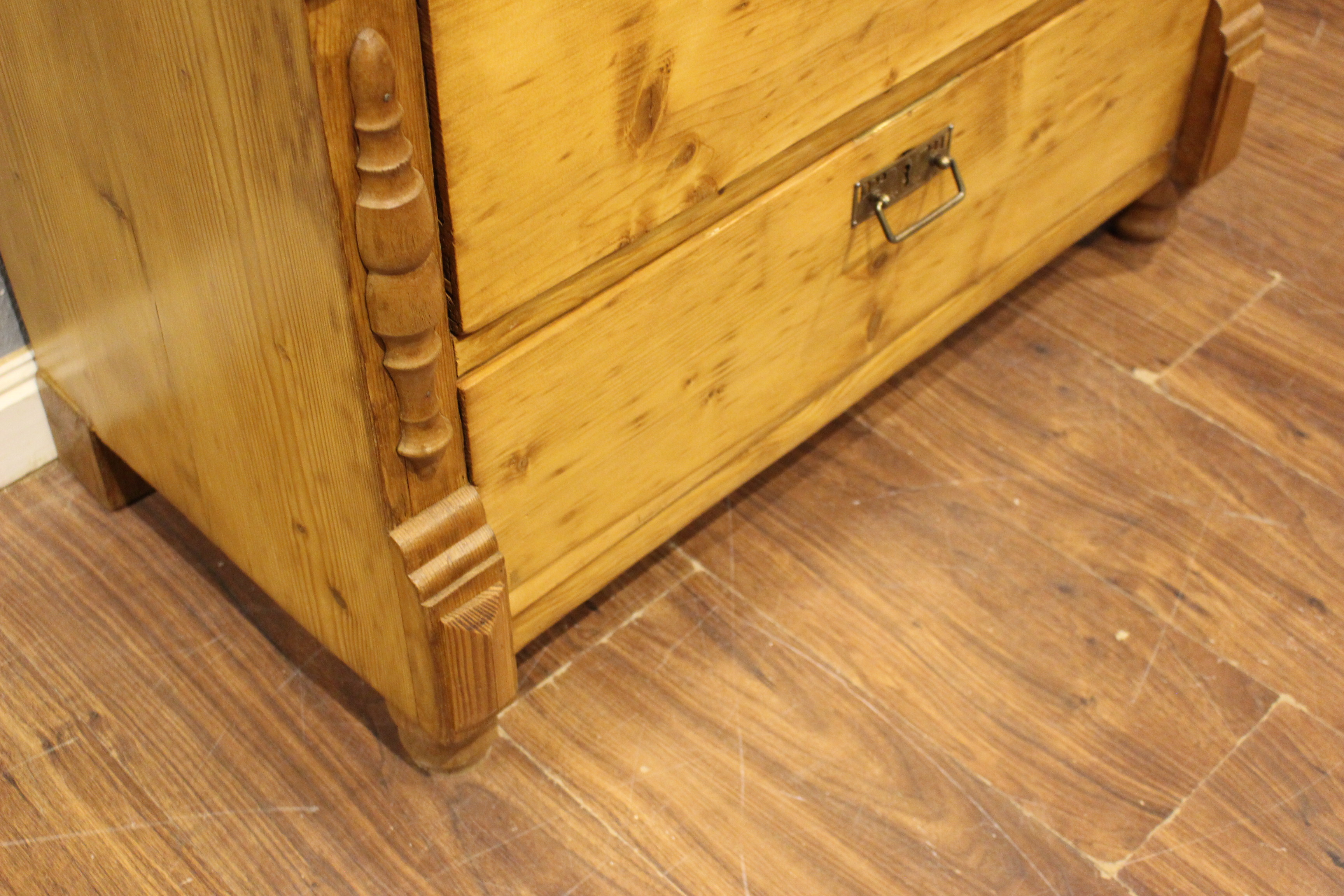 antik kleine Kommode Gründerzeit (Art.-Nr. 05122)