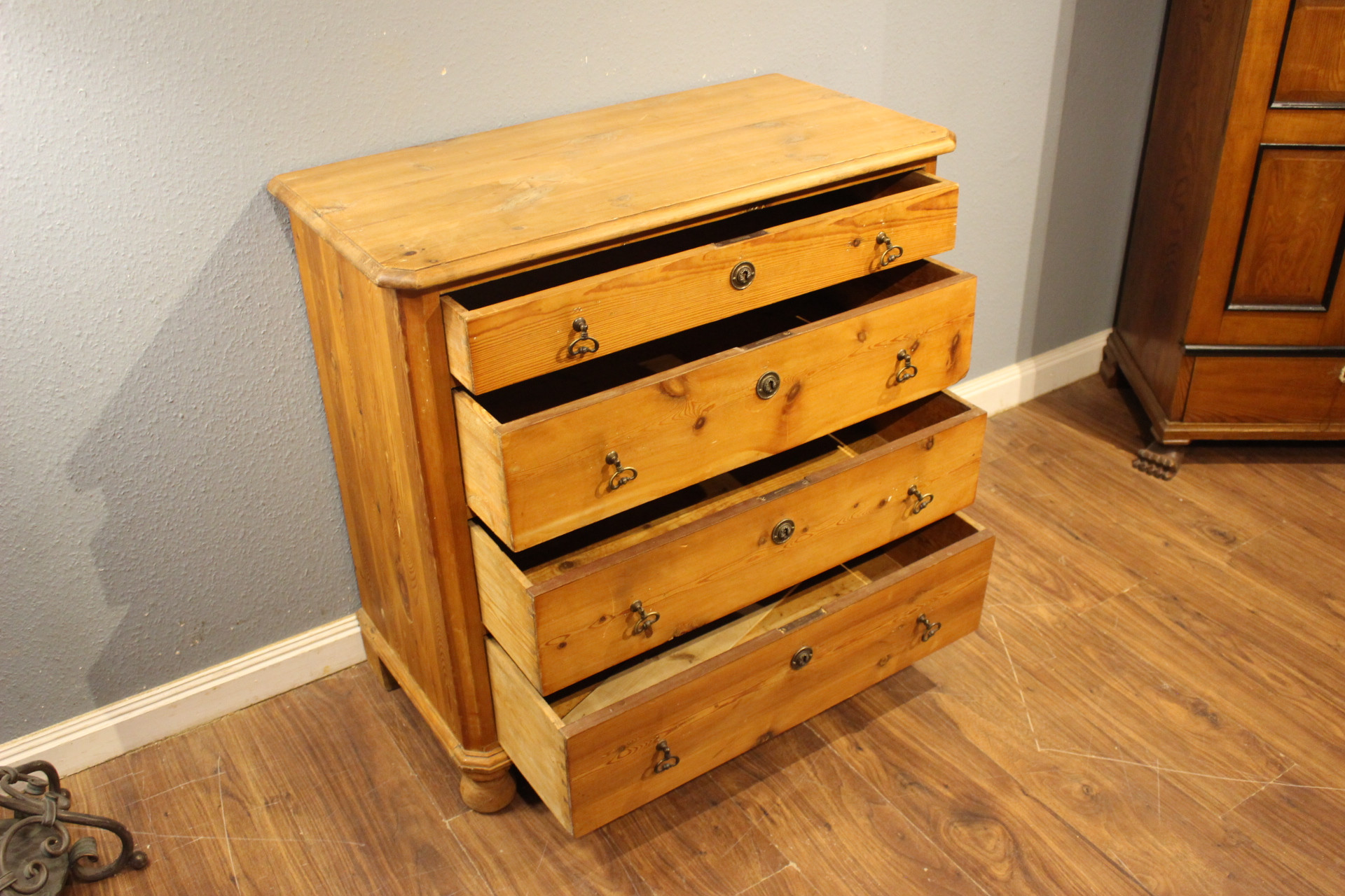 Antike Kommode Biedermeier Kiefer (Art.-Nr. 05139)