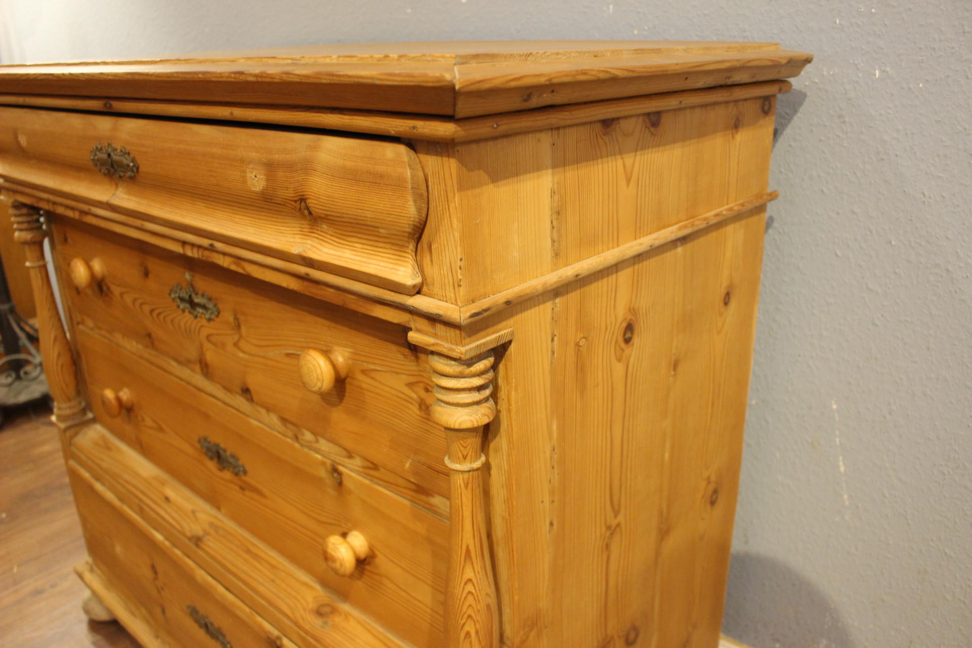 Antike Kommode Spätbiedermeier Kiefer (Art.-Nr. 05270)
