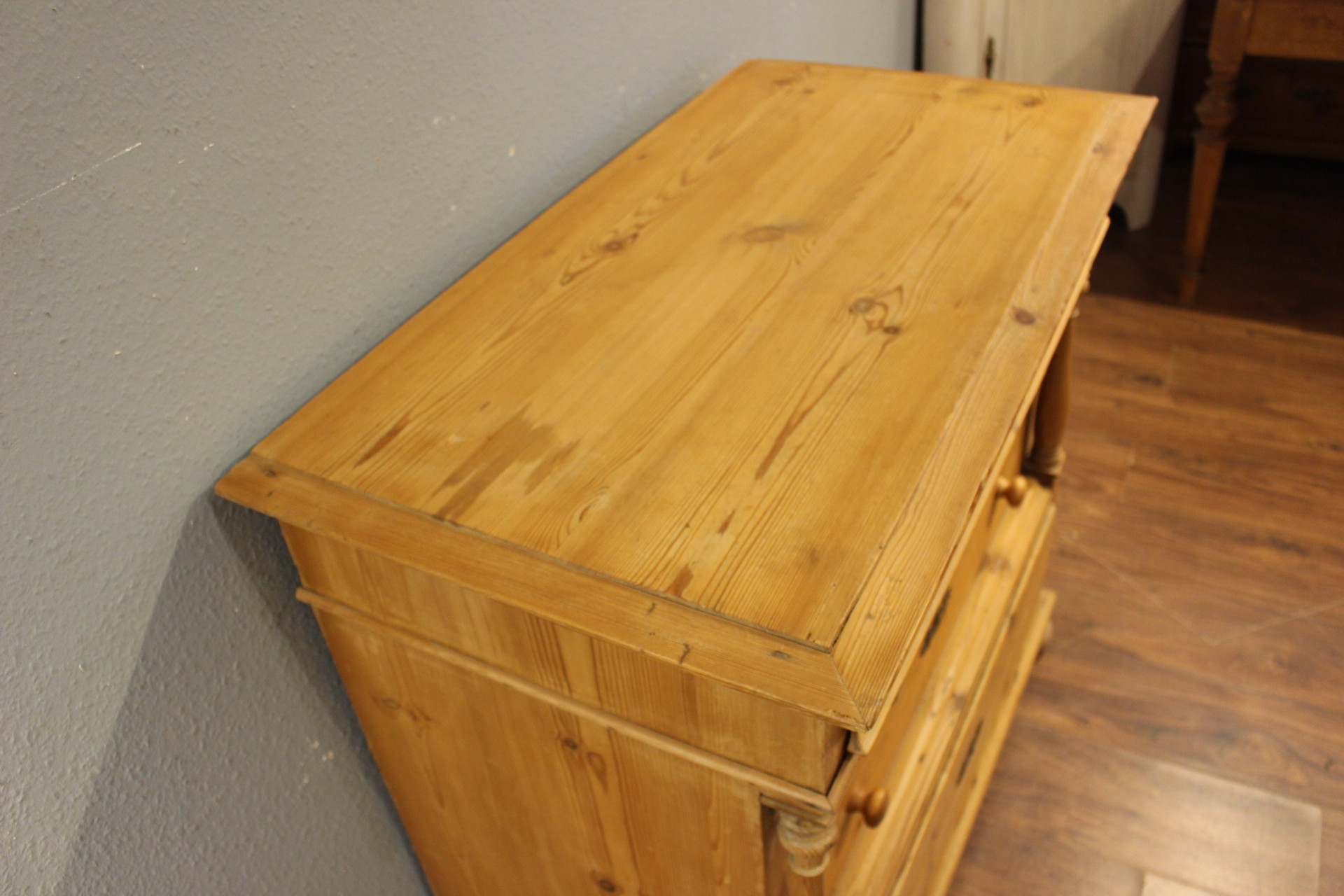 Antike Kommode Spätbiedermeier Kiefer (Art.-Nr. 05270)