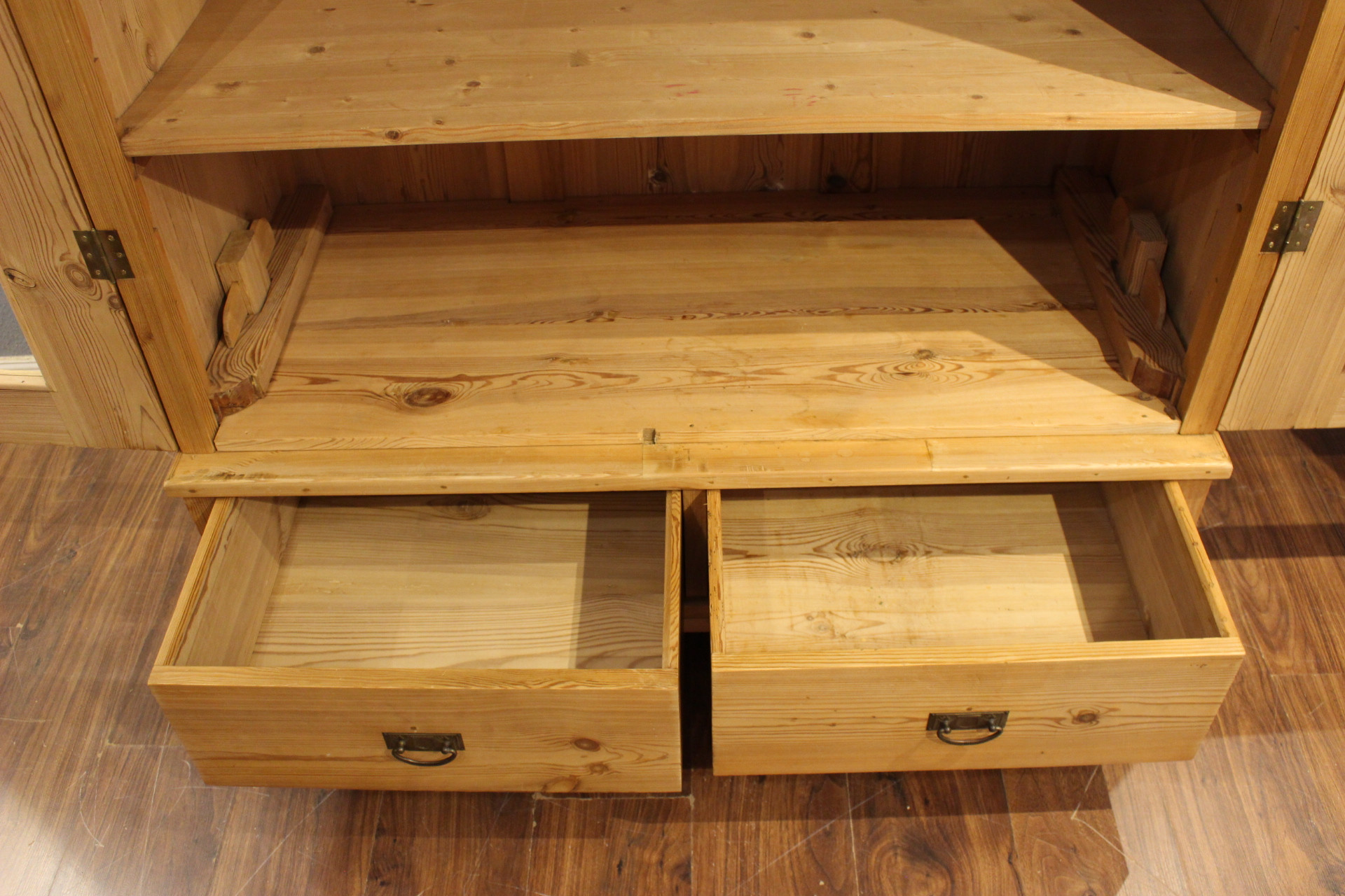 Antike Vitrine, Bücherschrank, Bauhaus (Art.-Nr. 05154)