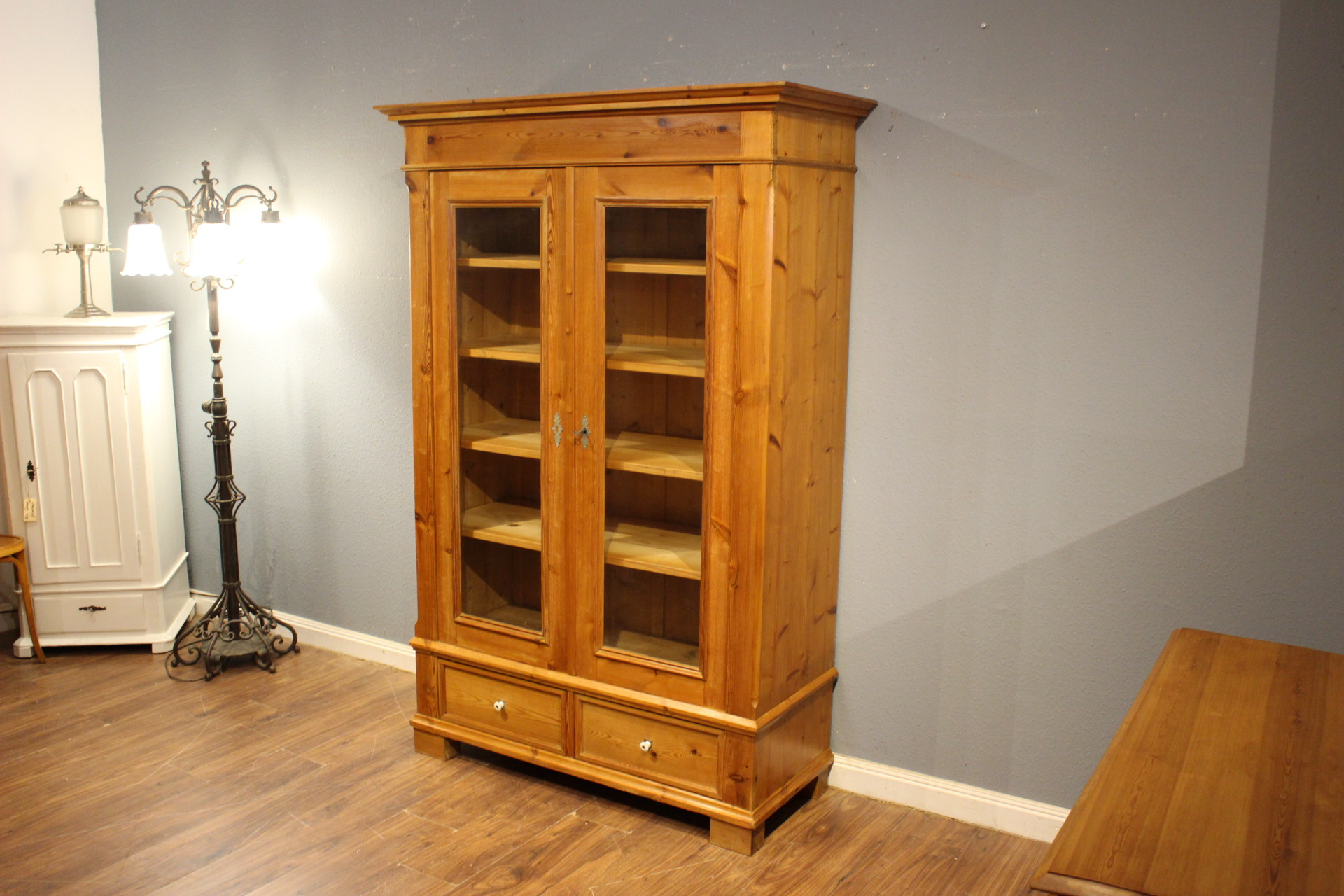 Antike Vitrine, Bücherschrank, Biedermeier (Art.-Nr. 05125)