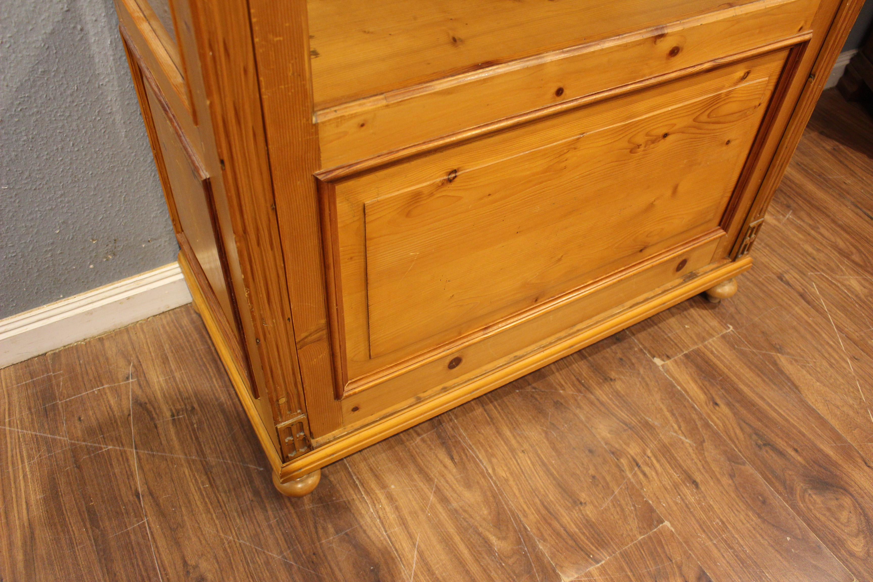 Antike Vitrine, Geschirrschrank Jugendstil (Art.-Nr. 05120)