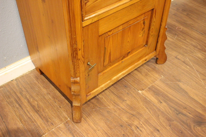 antike Waschkommode, im Louis Philippe -Stil (Art.-Nr. 04835)