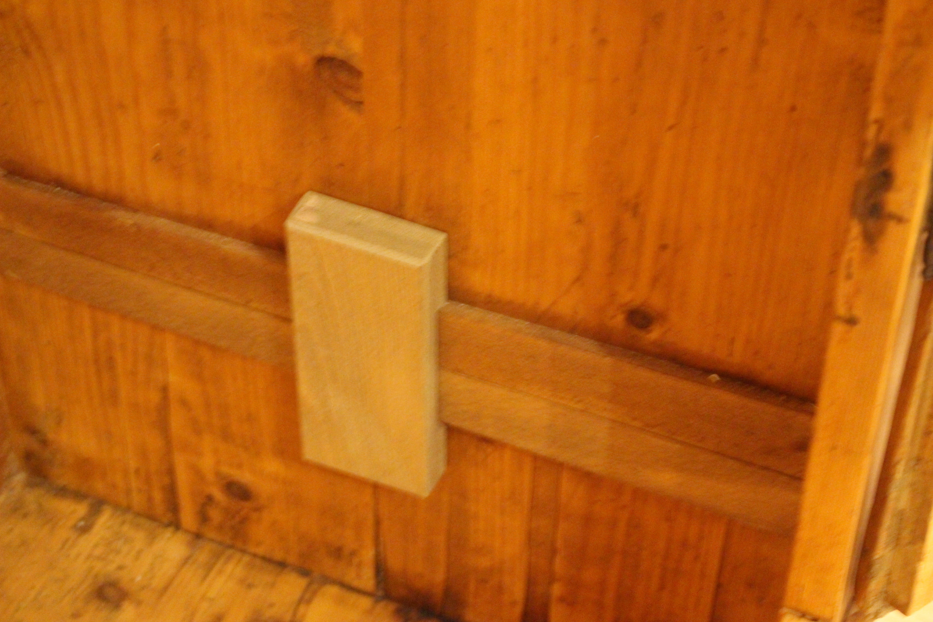 antiker Bremer Sonnenschrank Kleiderschrank Biedermeier (Art.-Nr. 05158)