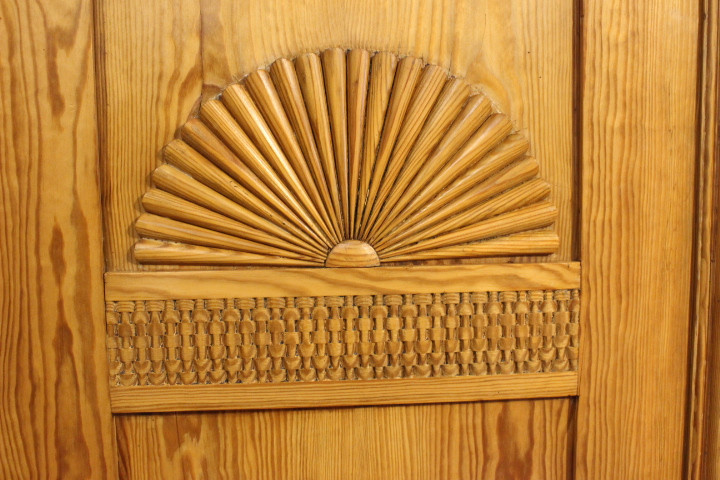 antiker Bremer Sonnenschrank Kleiderschrank Biedermeier (Art.-Nr. 05253)
