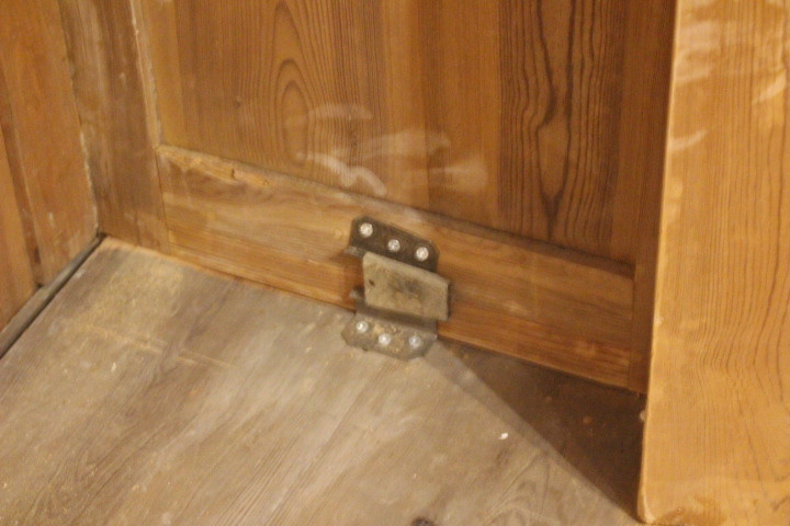 antiker Kiefernholzschrank mit Schublade, Gründerzeit (Art.-Nr. 05163)