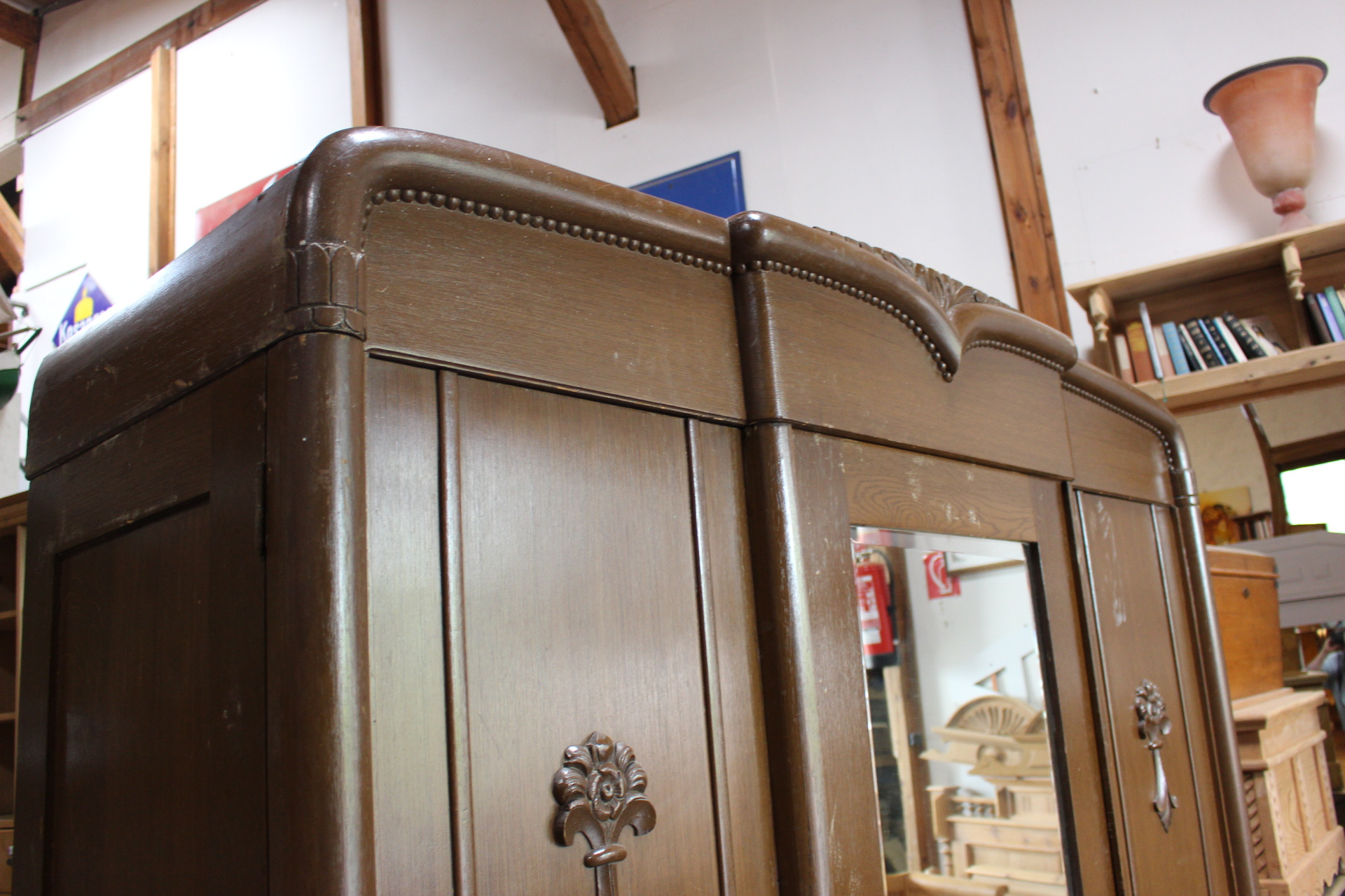 Antiker Kleiderschrank, Wäscheschrank dreitürig Art déco (Art.-Nr. 05217)
