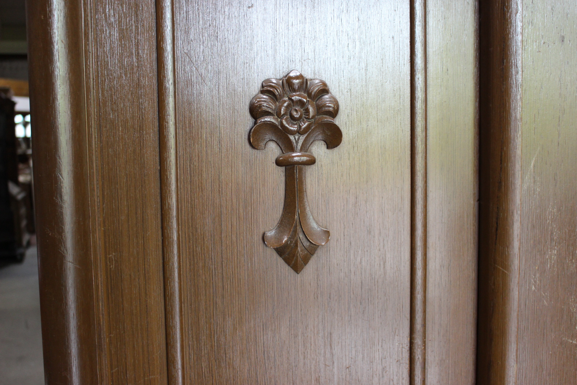 Antiker Kleiderschrank, Wäscheschrank dreitürig Art déco (Art.-Nr. 05217)