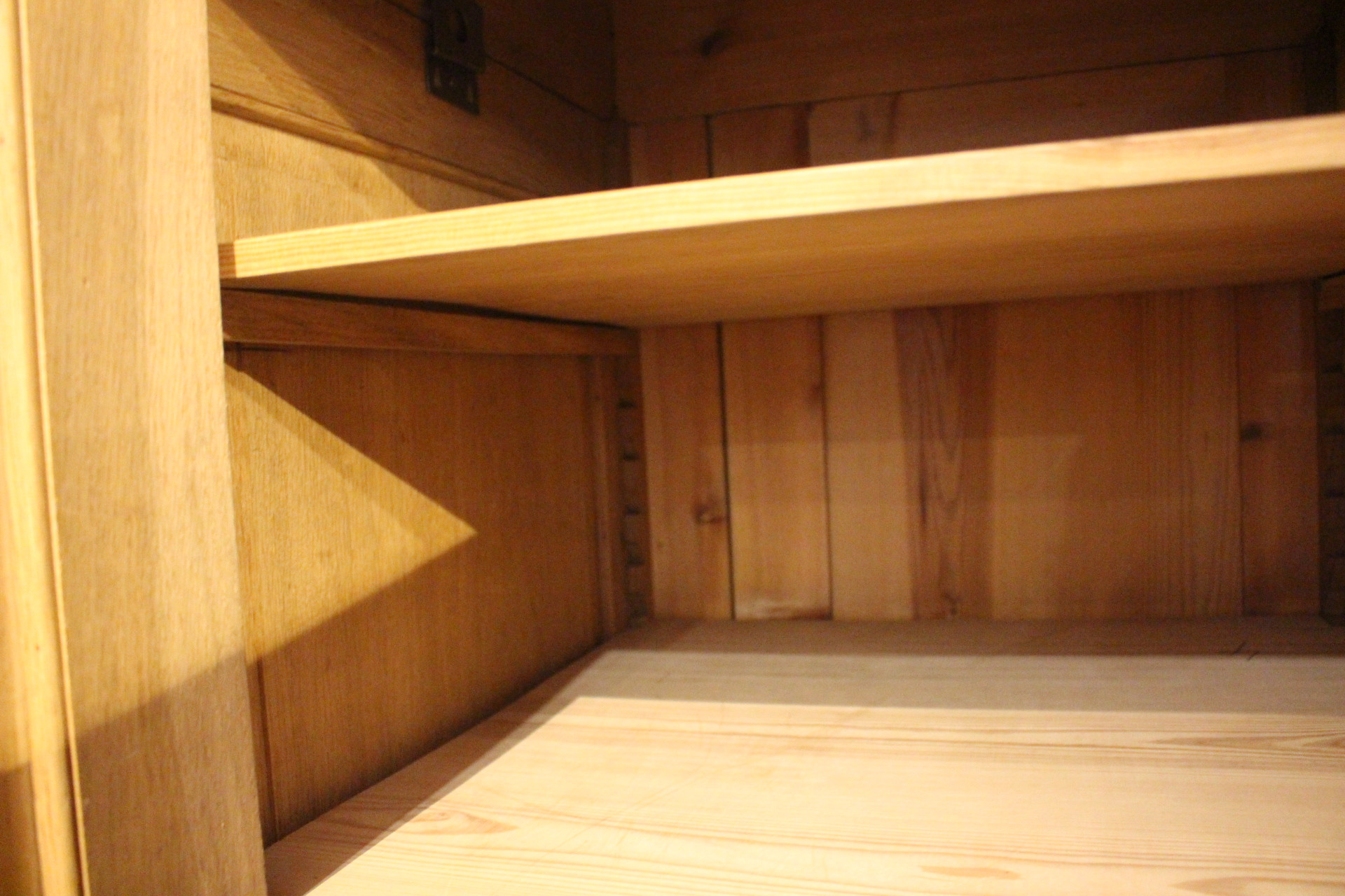 Antiker Kleiderschrank dreitürig Eiche Art déco (Art.-Nr. 05151)