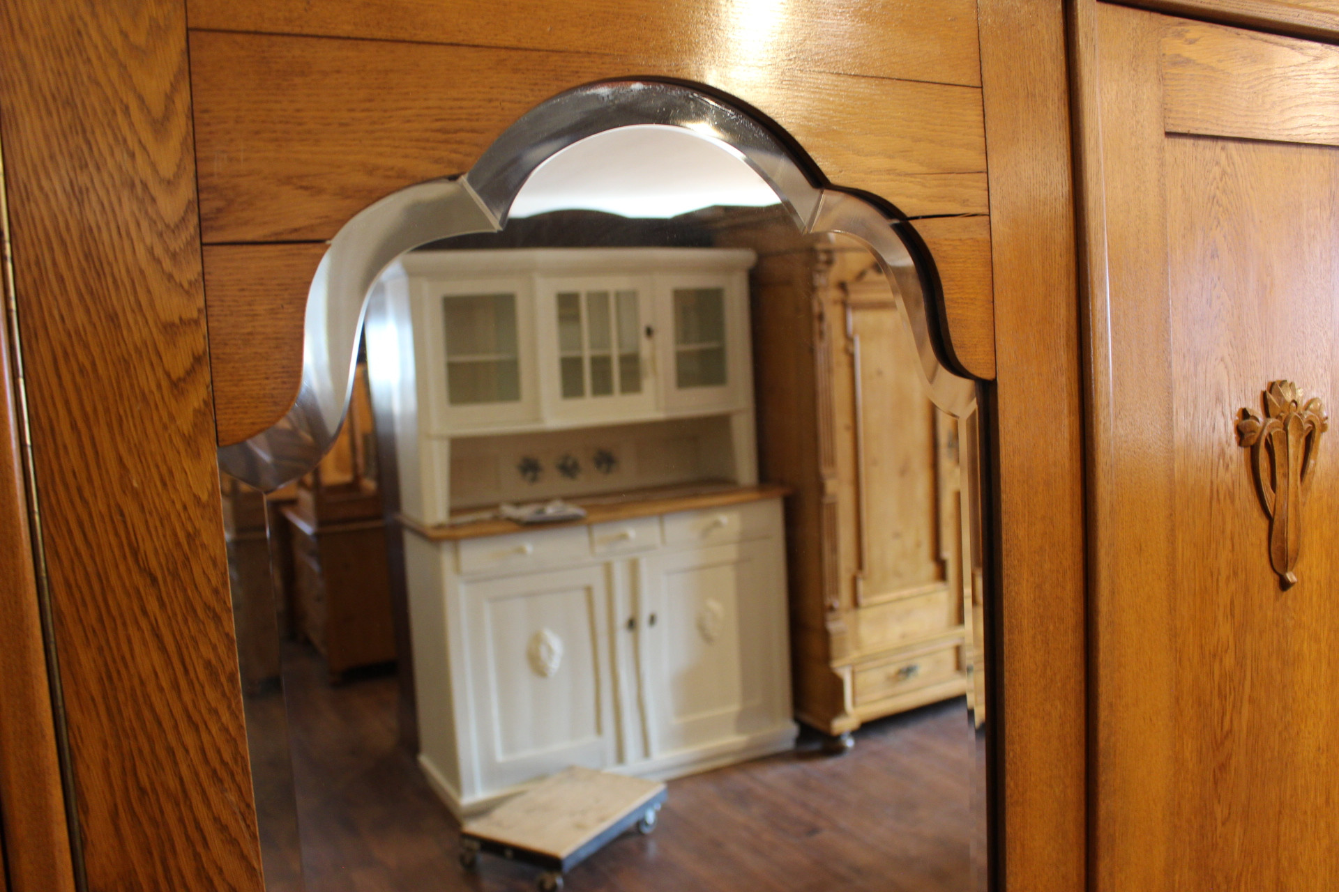 Antiker Kleiderschrank dreitürig Eiche Art déco (Art.-Nr. 05151)