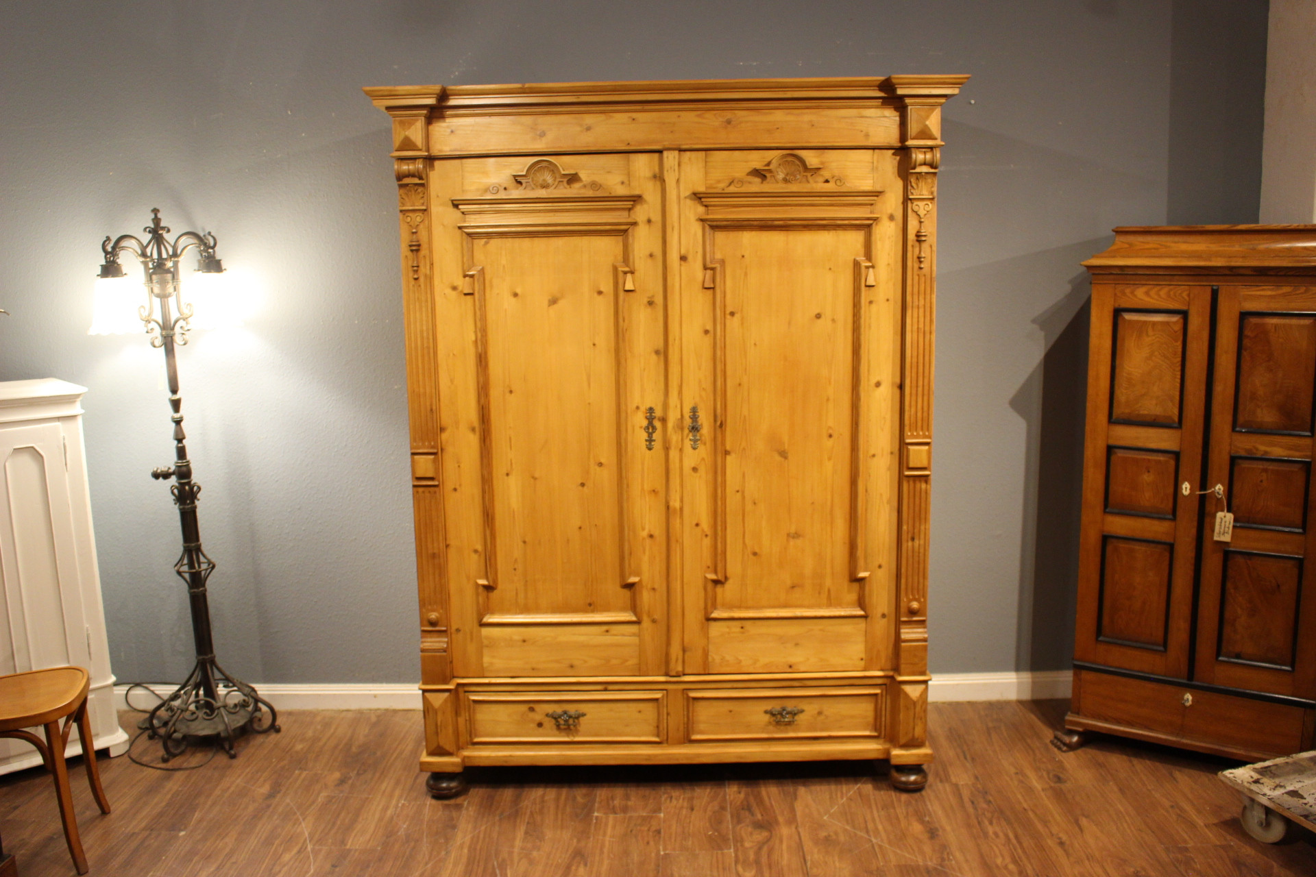 Antiker Kleiderschrank Gründerzeit (Art.-Nr.: 03436)