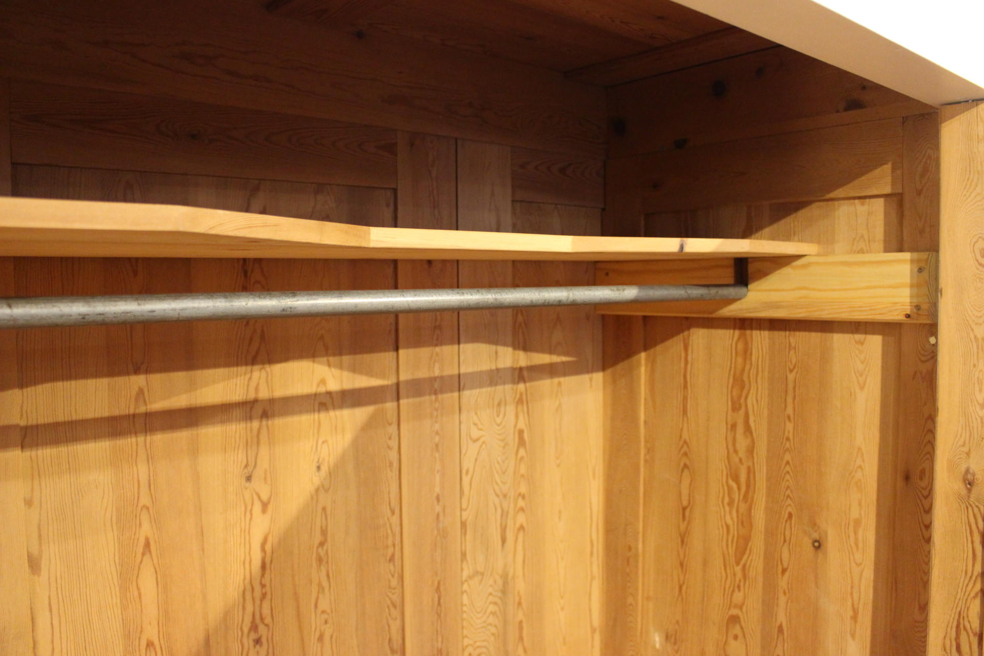 Antiker Schrank mit Spiegel,  weiß, Art déco (Art.-Nr. 05142)