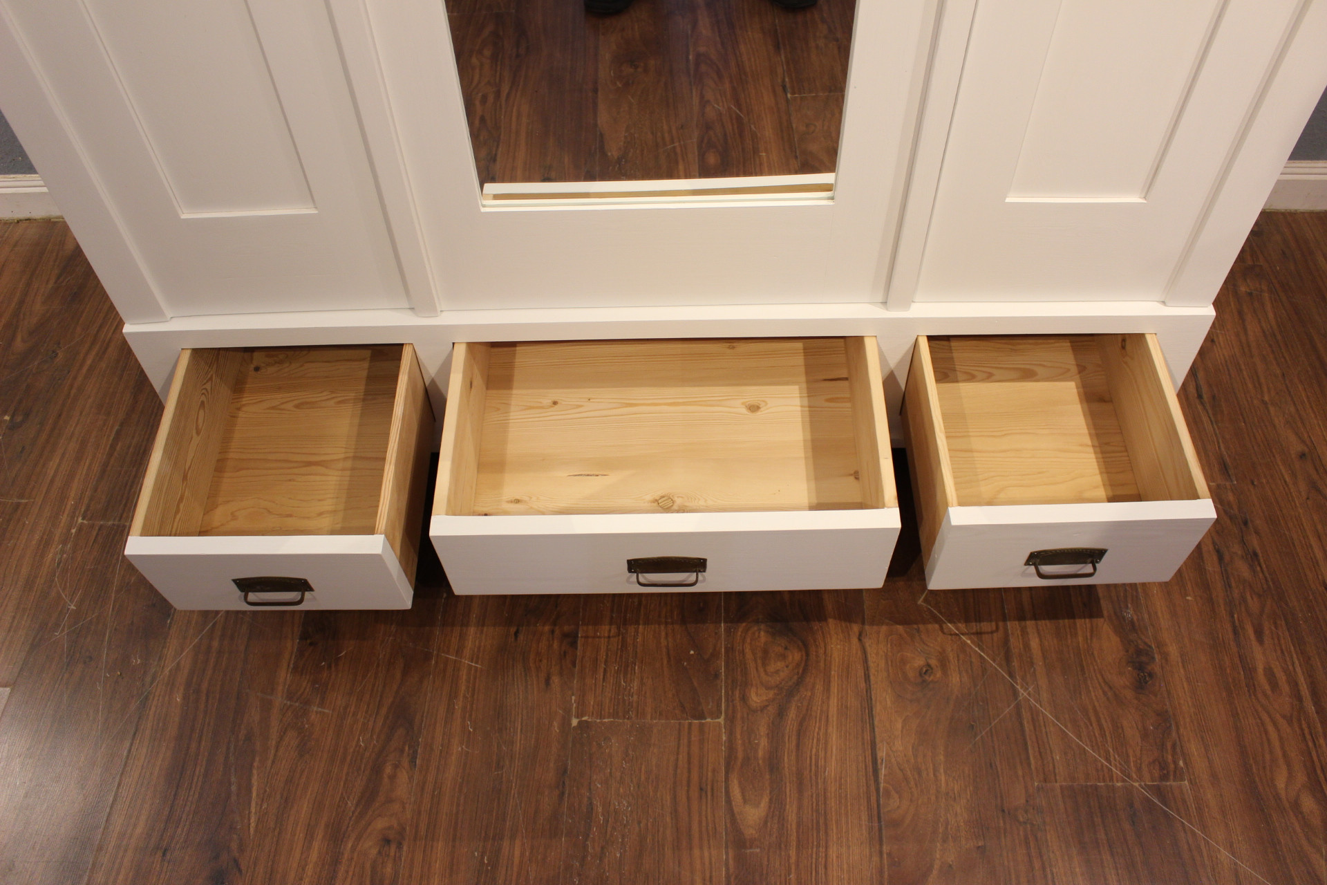 Antiker Schrank mit Spiegel,  weiß, Art déco (Art.-Nr. 05142)