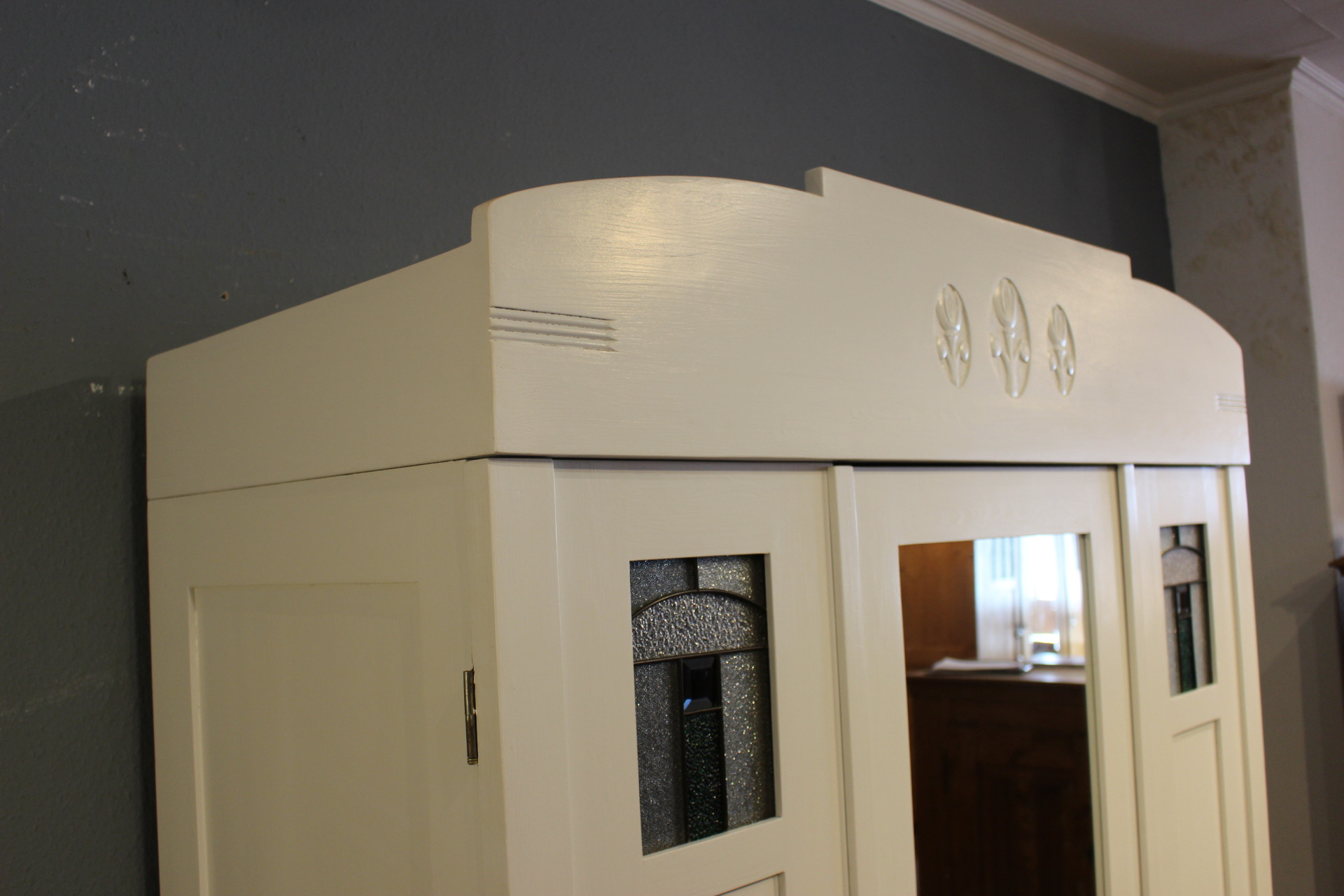 Antiker Schrank mit Spiegel,  weiß, Art déco (Art.-Nr. 05142)