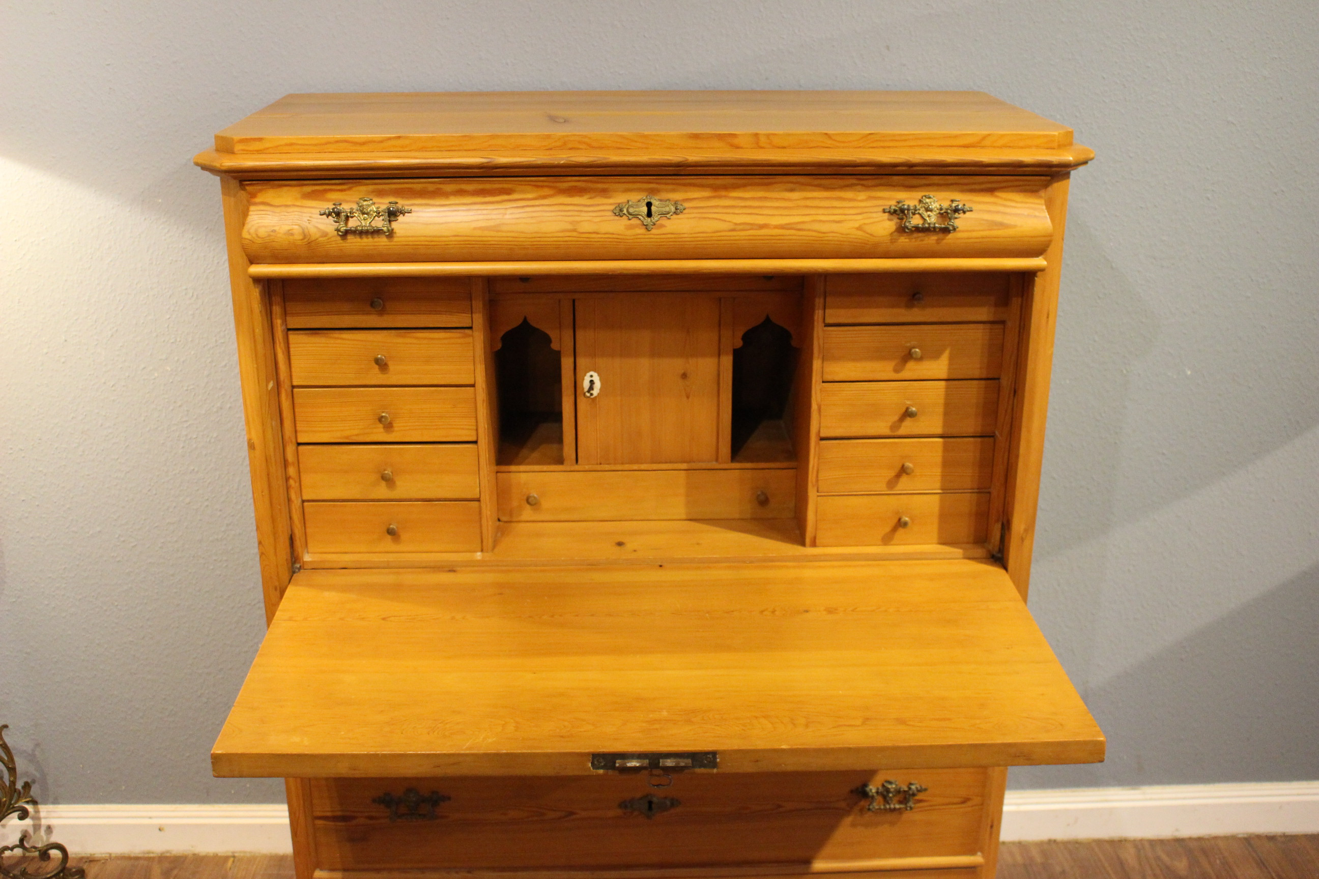 antiker Sekretär, Kiefer gewachst, Biedermeier (Art.-Nr. 04021)