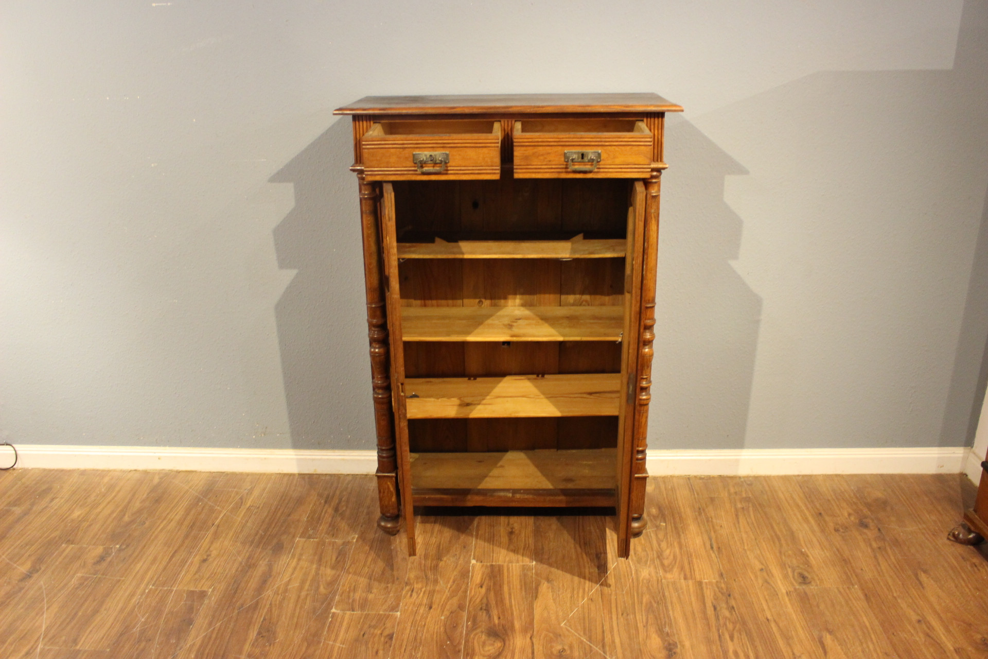 Antikes Vertiko, Jungendstil (Art.-Nr. 05147)