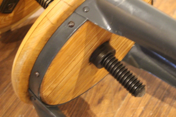 Antiker Werkstatthocker, Bauhaus (Art.-Nr. 05183)