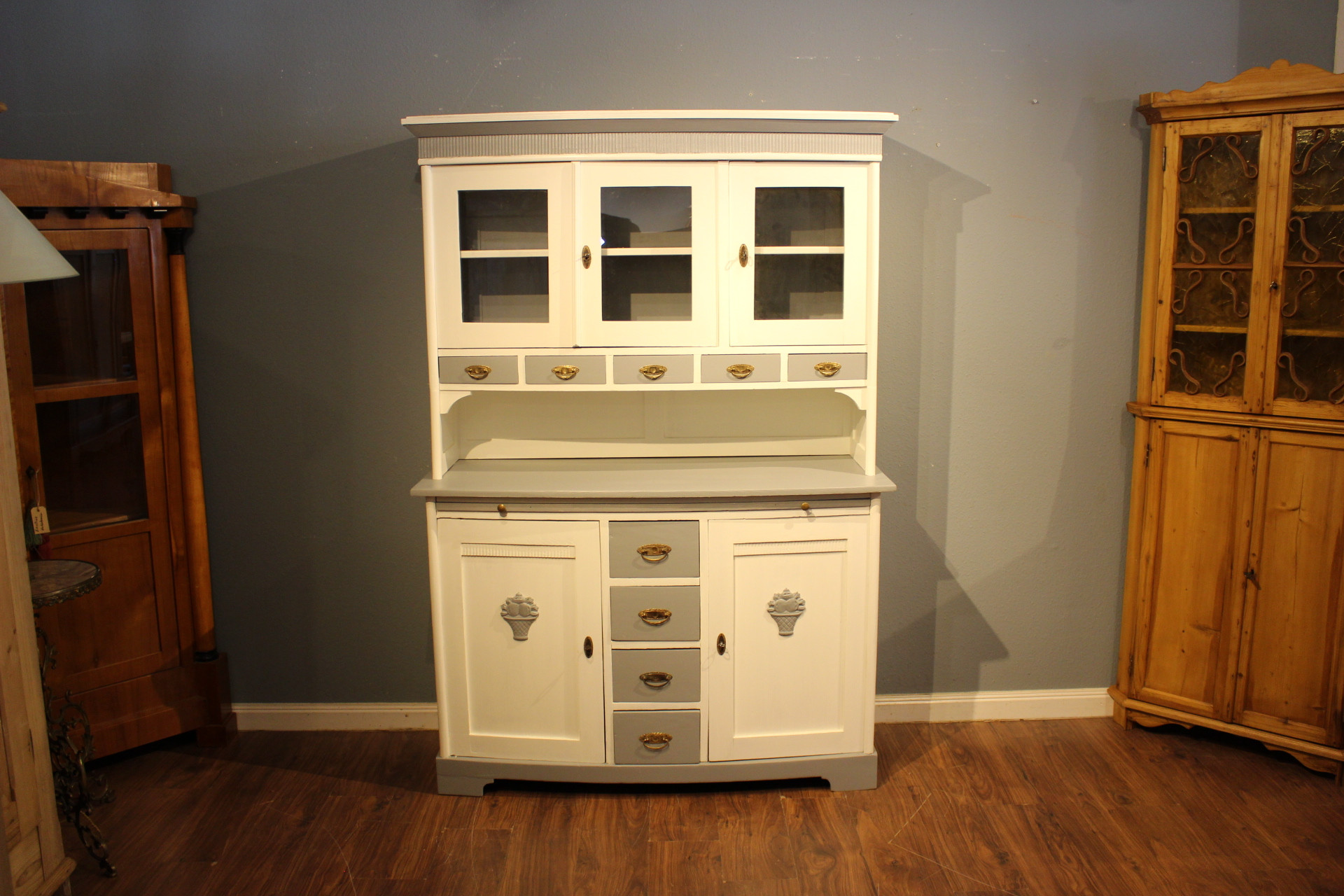 Antike Küchenbuffets Küchenschränke