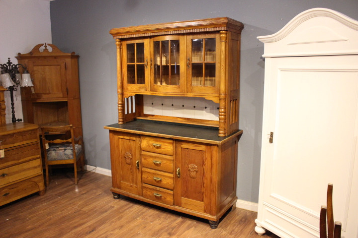 Antikes Küchenbuffet, art déco, Kiefer (Art.-Nr.: 05098)