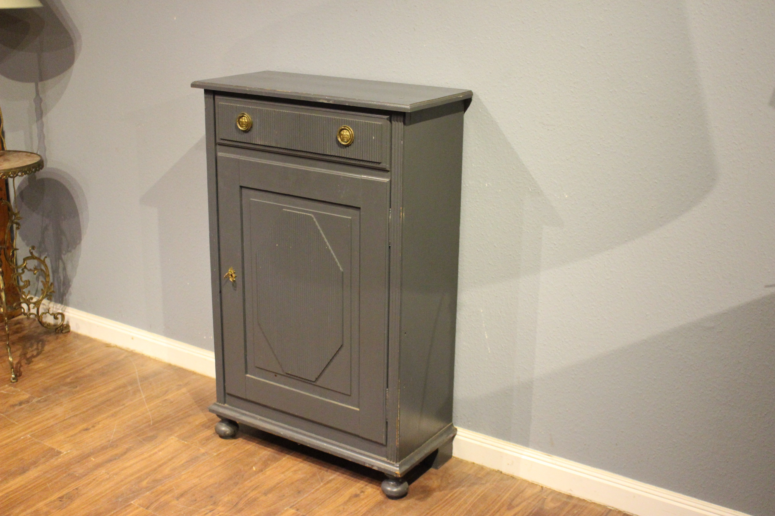 antikes Vertiko, Kiefer bemalt, Louis XVI (Art.-Nr. 03997)