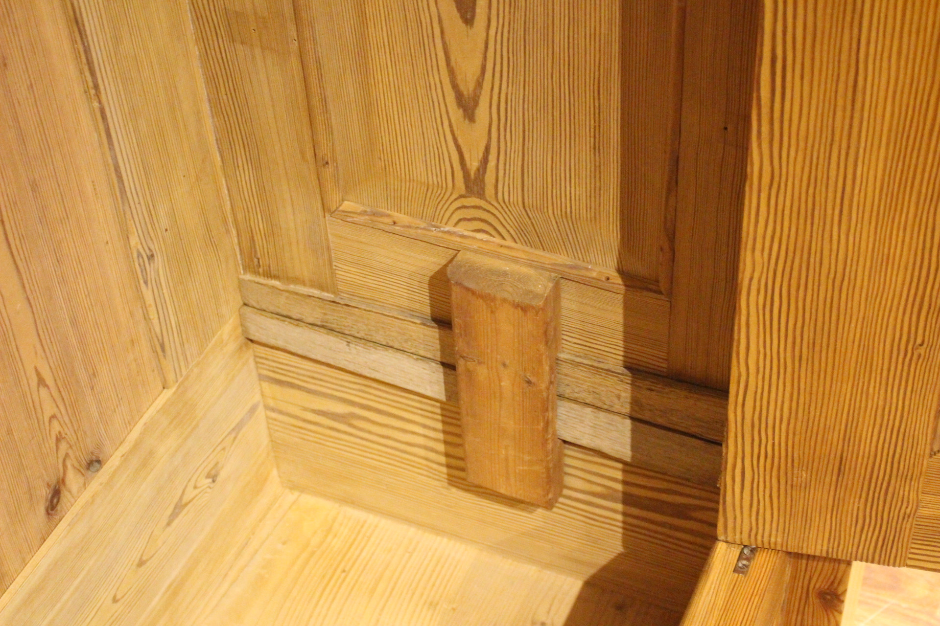 Bauernschrank, Dielenschrank, eintürig, Gründerzeit (Art.-Nr. 05129)