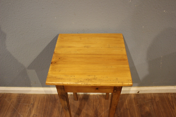 Blumenhocker, Kiefer, Biedermeier (Art.-Nr. 05109)