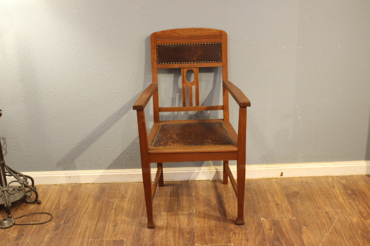 Sitzmöbel Bänke und Stühle