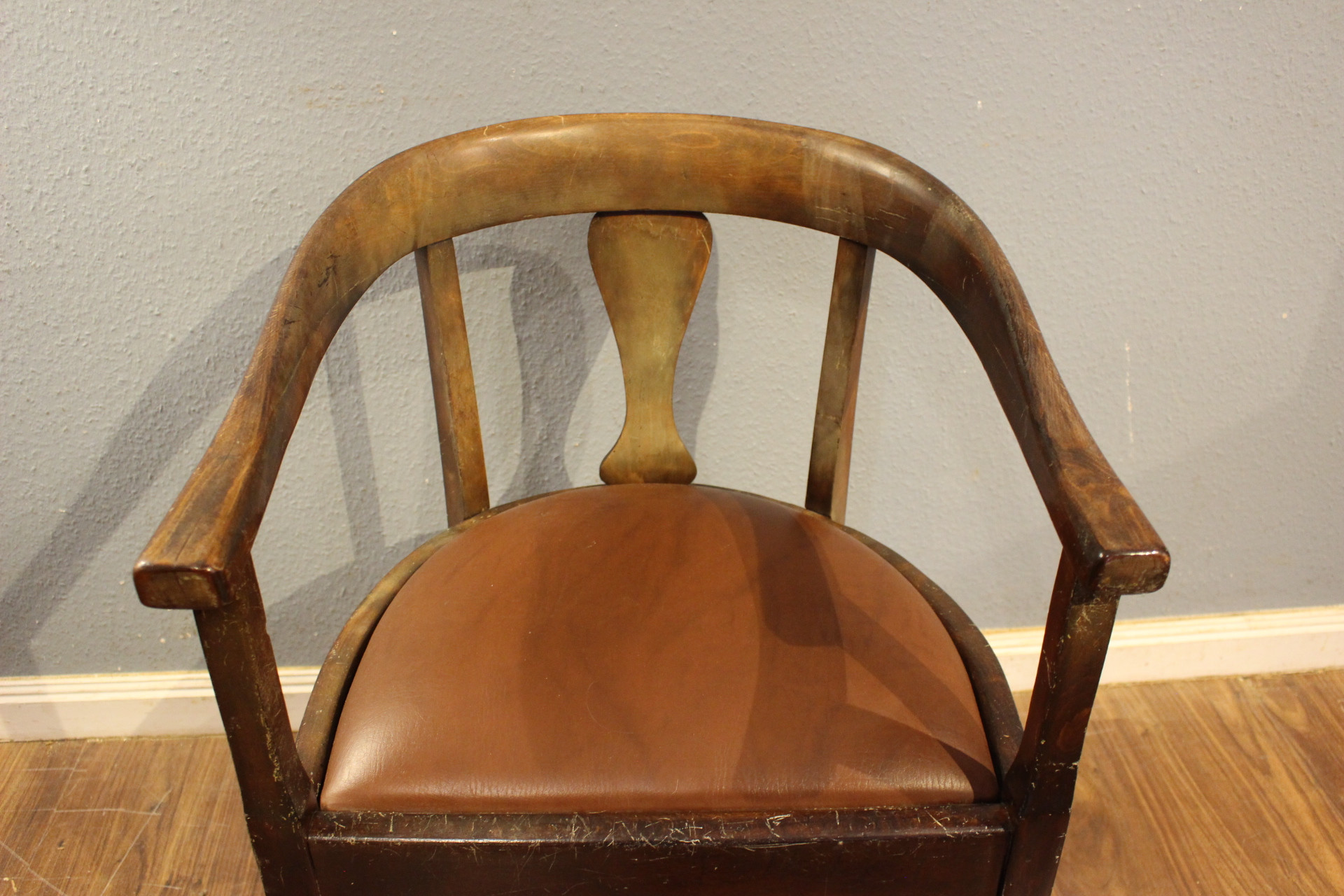 Bürostuhl Armlehnenstuhl 20er Jahre (Art.-Nr. 05149)