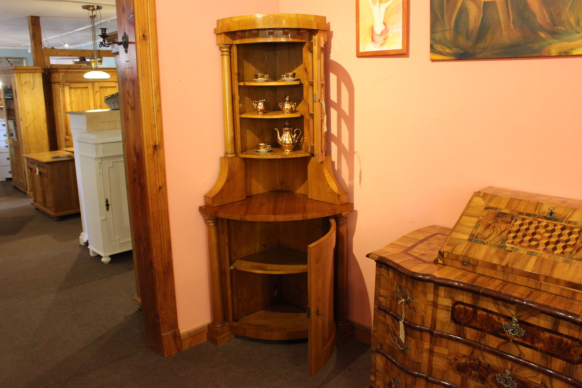 Ecktonnenschrank Eckvitrine Kirsche im Biedermeierstil (Art.-Nr. 04331)