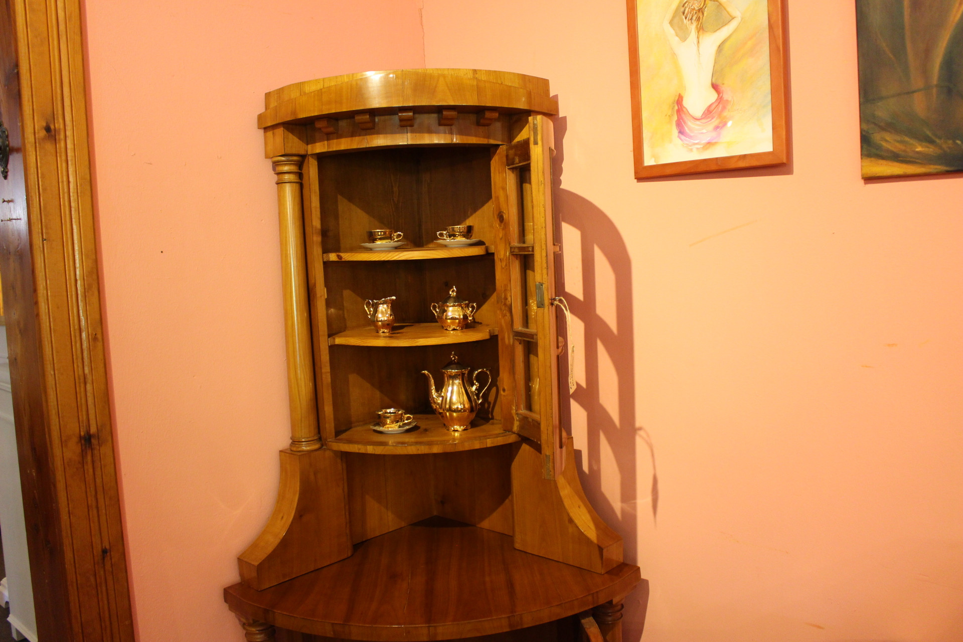 Ecktonnenschrank Eckvitrine Kirsche im Biedermeierstil (Art.-Nr. 04331)