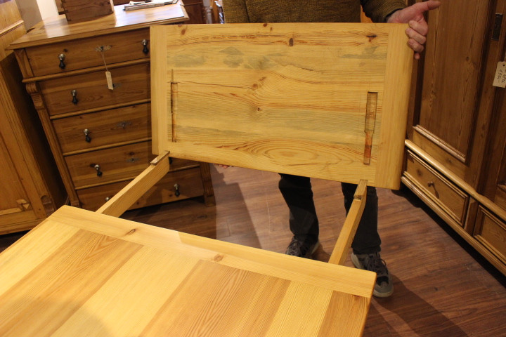 Esstisch, Gesindetisch zum Vergrössern, Jugendstil Nachbau (Art.-Nr. 05116)