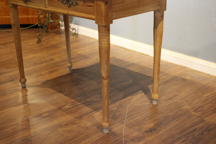 Esstisch, Schreibtisch, Kiefer antik, Jugendstil (Art.-Nr. 04426)