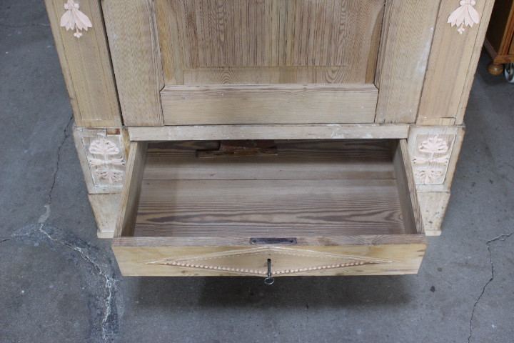  Dielenschrank, eintürig mit Schublade, Biedermeier (Art.-Nr. 05069)
